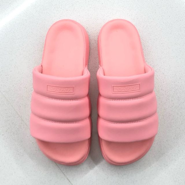 Sandali Adidas Adilette Essential rosa