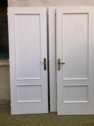 Puertas blancas 30€ unidad 