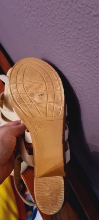 Sandalias
