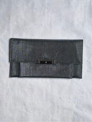 Bolso cartera de mano de fiesta plateado de Menbur