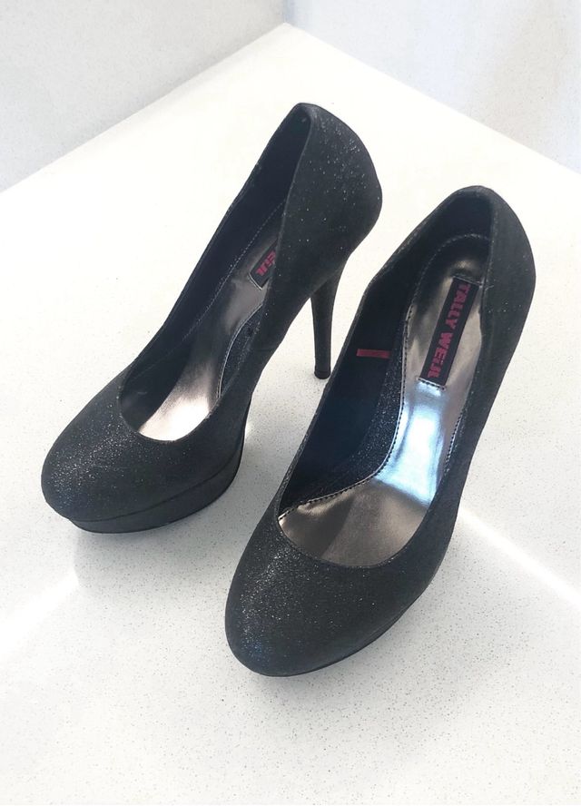 Scarpe décolleté nere con brillantini e plateau