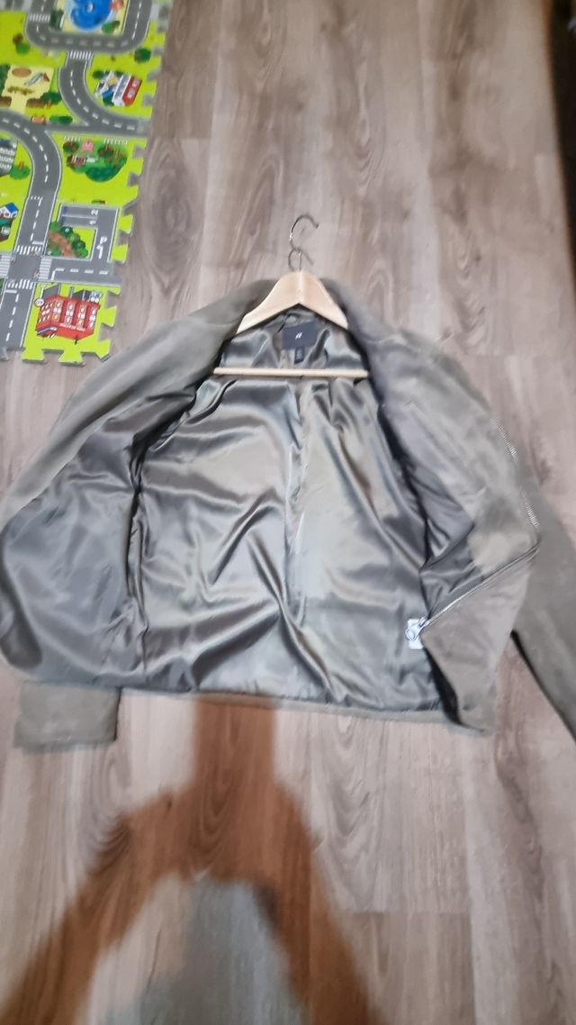 Cazadora biker tipo piel serraje