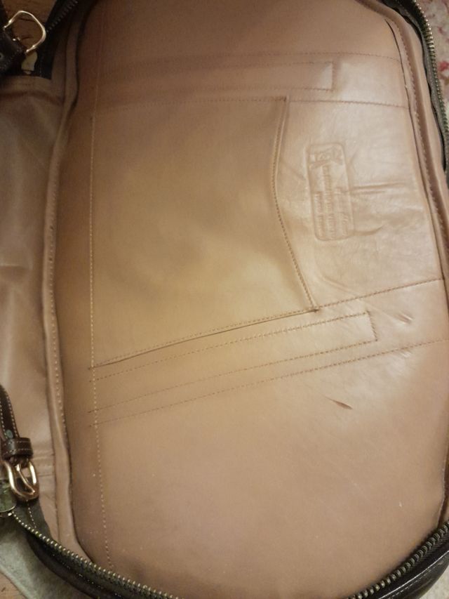 Maleta pequeña de piel