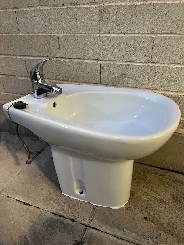 Bidé baño blanco