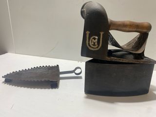 PLANCHA ANTIGUA DE CARBON DE HIERRO MONDRACON