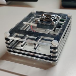 Carcasa de metacrilato para Raspberry Pi 4