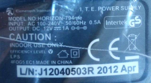 Fuente alimentación 12v 1A