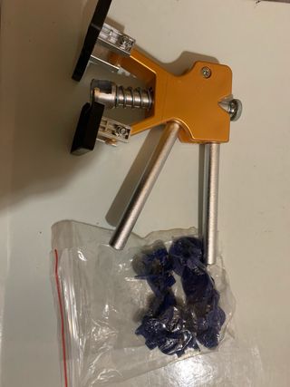 Strumento per rimozione ammaccature carrozzeria