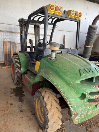 Ausa C250HX4.Carretilla elevadora de 2.500 kg