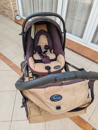 Cochecito bebecar marrón muy bien conser