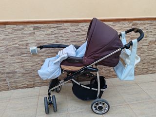 Cochecito bebecar marrón muy bien conser
