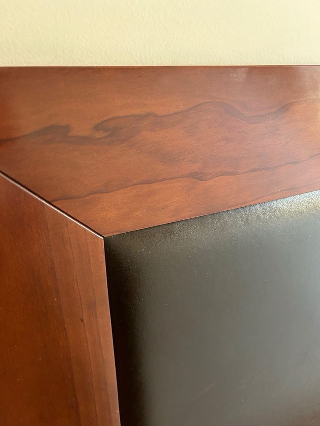 Cabecero de madera + piel marron 183cm