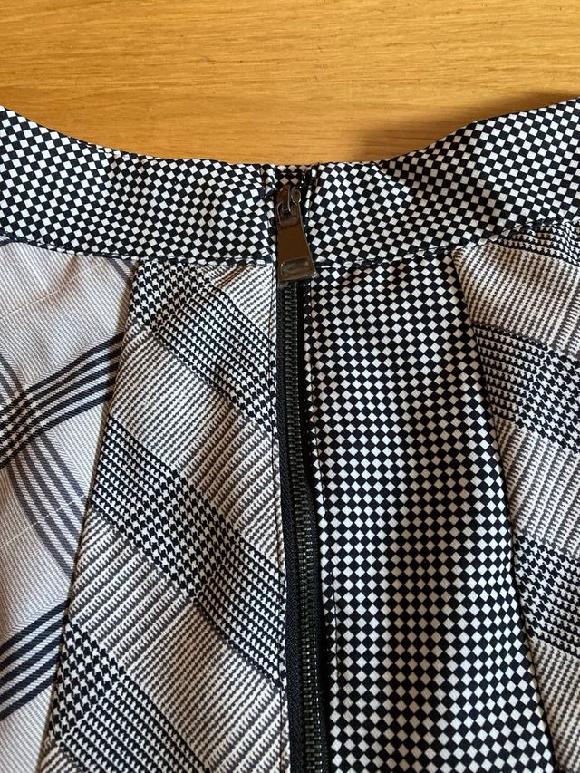 Minifalda cuadros negro y blanco