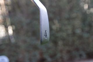 PALO DE GOLF Nº4 HOMBRE DIESTRO-TITLEIST