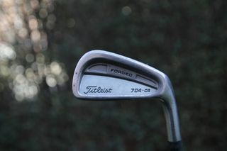 PALO DE GOLF Nº5 HOMBRE DIESTRO-TITLEIST