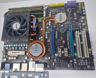 Placa base MSI DKA790GX Platinum MS-7550