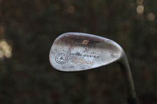 PALO DE GOLF HOMBRE DIESTRO WEDGE 52º