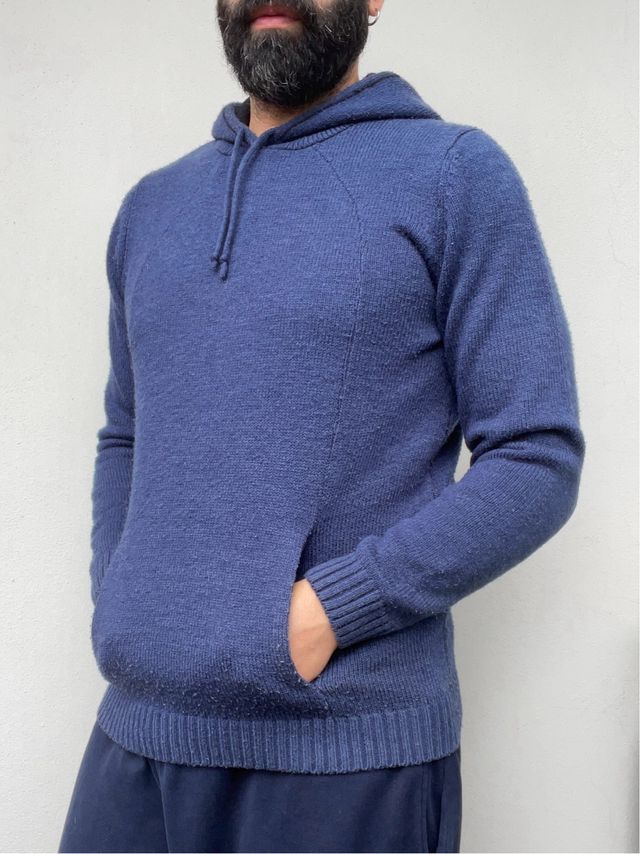 Maglia di lana con cappuccio