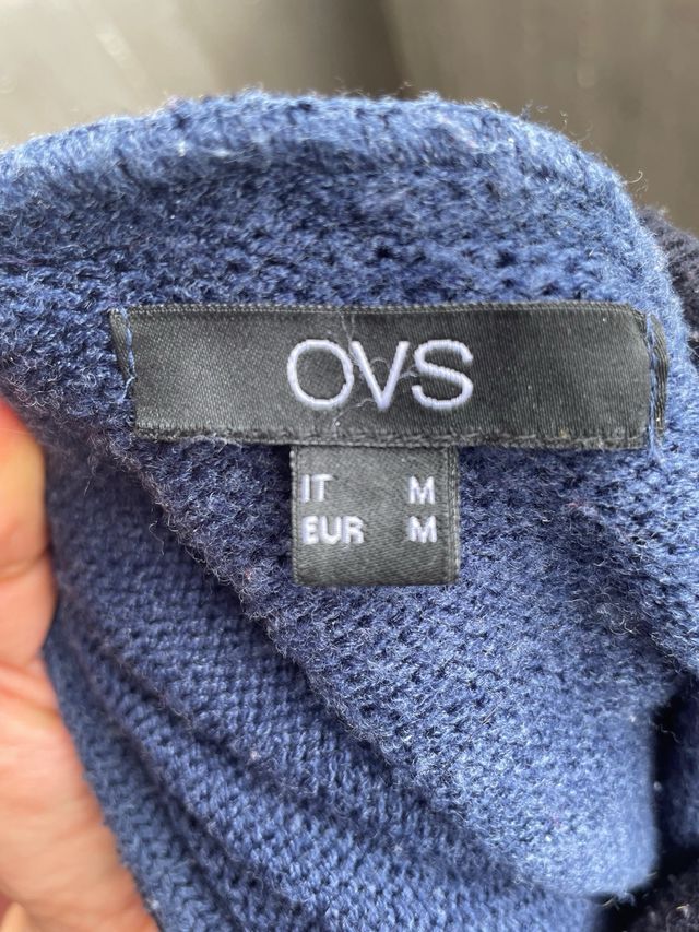 Maglia di lana con cappuccio