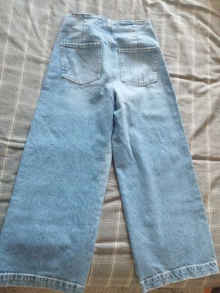 Pantalón campana zara
