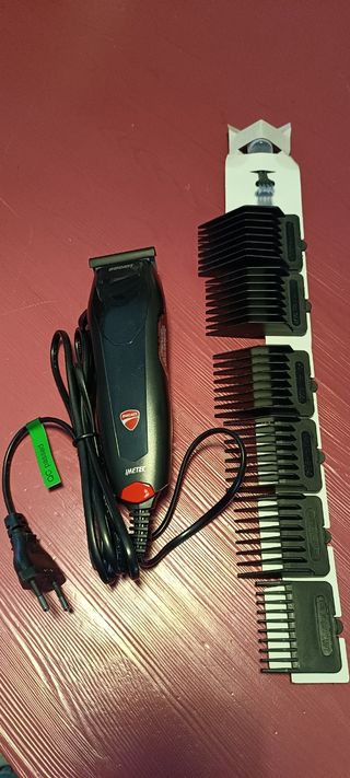 Tagliacapelli Imetec Ducati