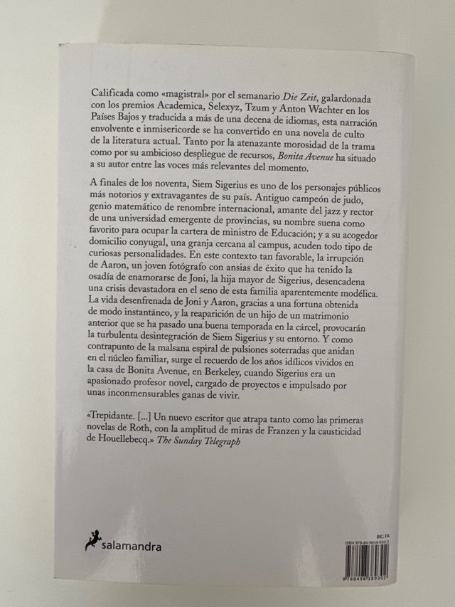 “Bonita Avenue”, de Peter Buwalda”