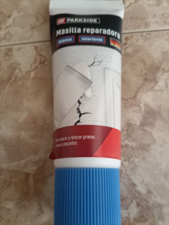 Masilla reparadora para grietas blanco