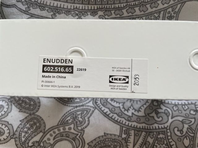 Perchero blanco Ikea