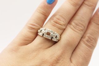 Anillo oro blanco 18k con diamantes