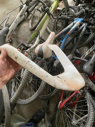 tapas varias de aerox y jog