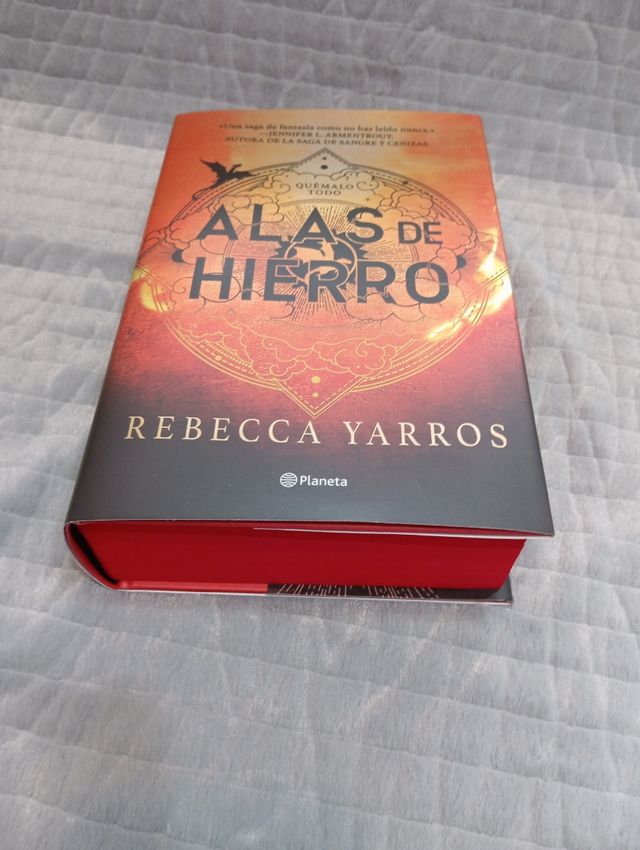 Alas de Hierro (1ª Edición) - Rebecca Yarros