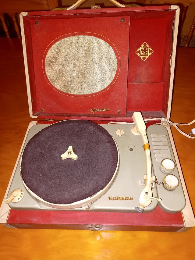 Tocadiscos telefunken guateque