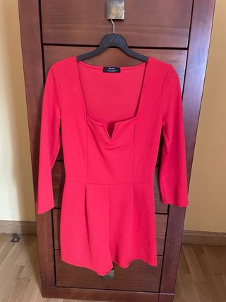 Mono rojo Bershka 