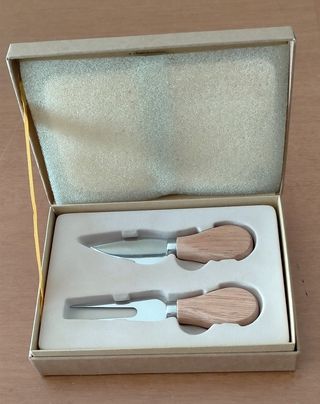 2 SET di coltellini per formaggio 