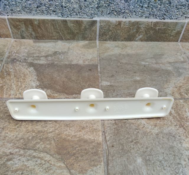 PERCHA/COLGADOR DE BAÑO (VINTAGE)