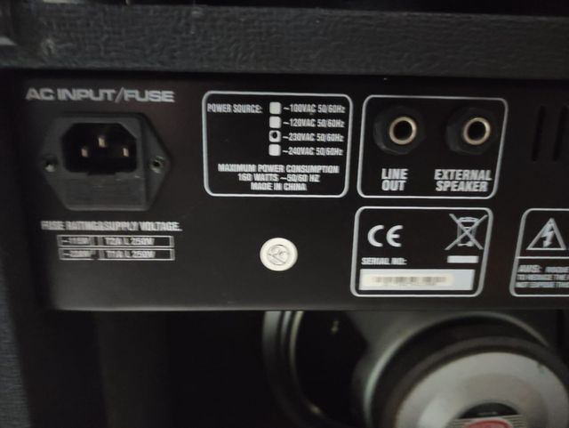 Amplificador guitarra