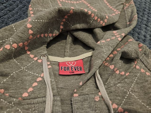 Felpa grigia con cappuccio