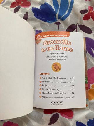 Crocodile in the house Editorial Oxford Univ Press