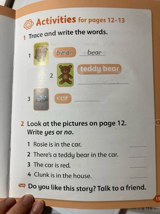 Crocodile in the house Editorial Oxford Univ Press