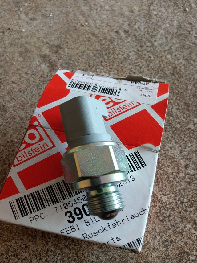 Interruptor marcha atrás