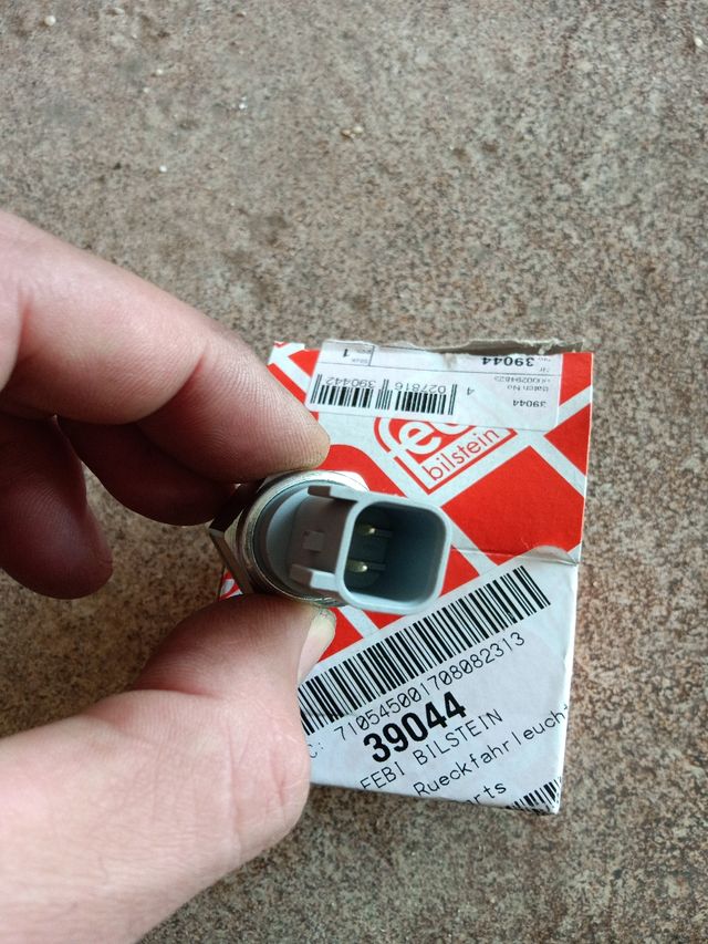 Interruptor marcha atrás