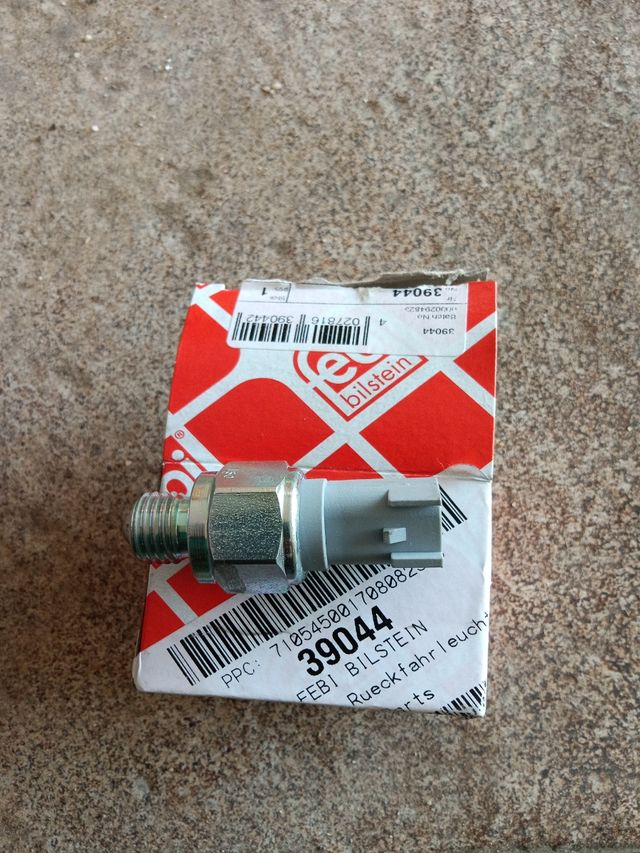 Interruptor marcha atrás