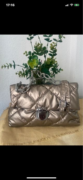 BOLSO ACOLCHADO PLATA