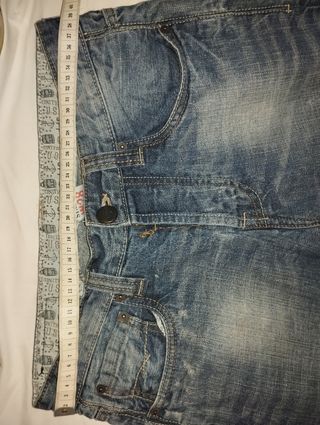 Pantalón vaquero Springfield.