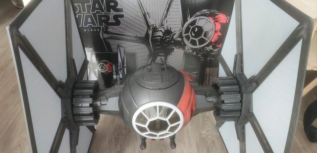 STAR WARS First Order Tie Fighter