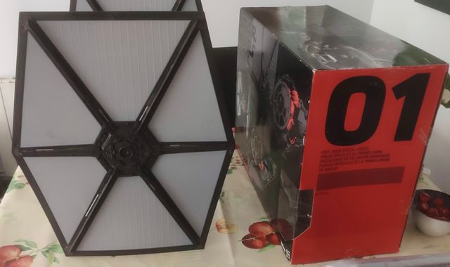 STAR WARS First Order Tie Fighter