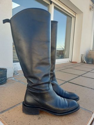 Botas altas negras de piel