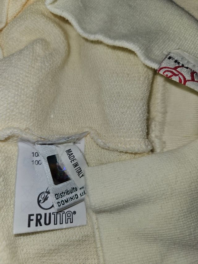 Felpa color panna con cappuccio