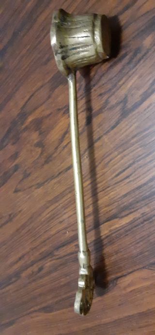 Bronce apagavelas inglés antiguo victoriano.