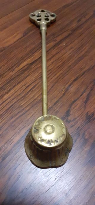 Bronce apagavelas inglés antiguo victoriano.